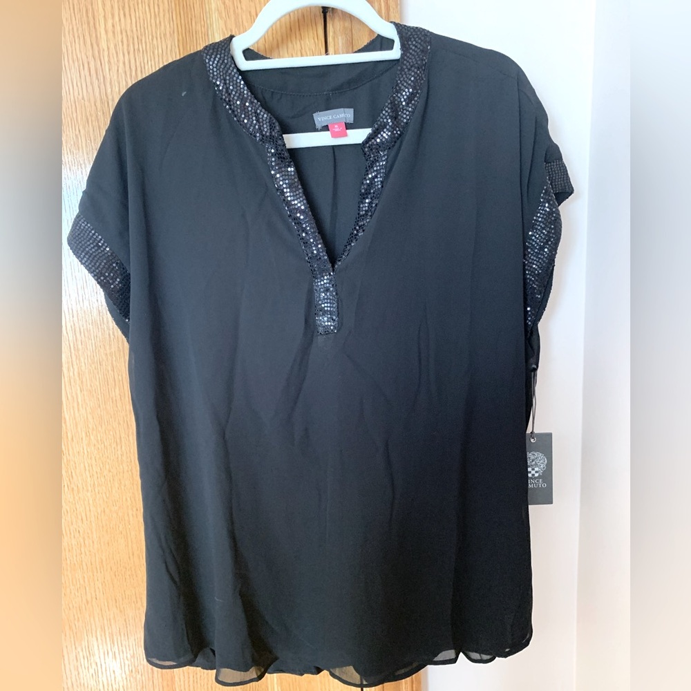 Vince Camuto black short sleeve blouse with sparky detailing